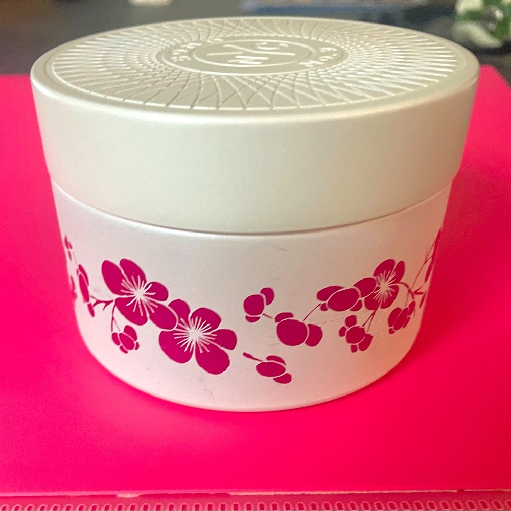 Bond No. 9 Chinatown Cream Container